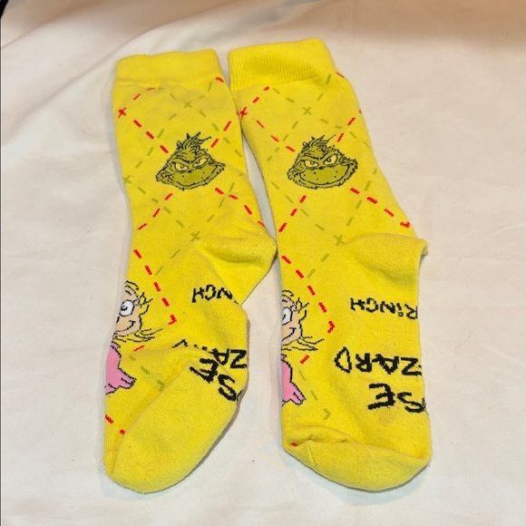 McDonald's Yellow Kids Socks with Grinch and Cindy Cartoon Characters - Picture 2 of 2